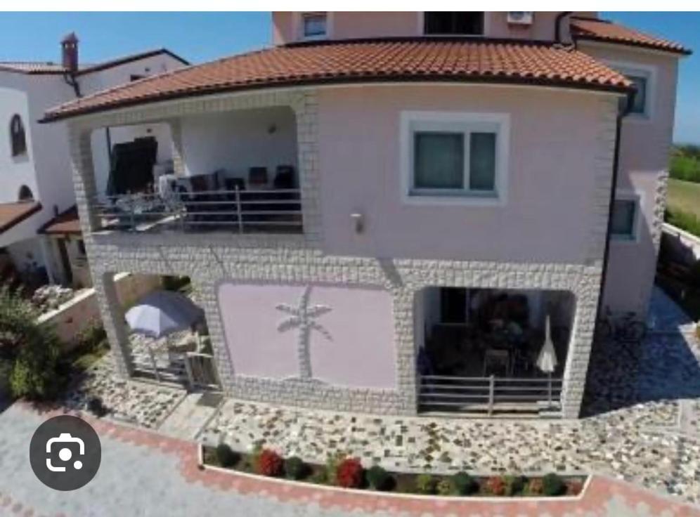 Villa Baldi -Apartmani Danny Tar-Vabriga المظهر الخارجي الصورة